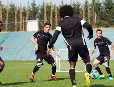 ΠΑΟΚ: Στα «πιτ» Κάνιας και Σάχοφ